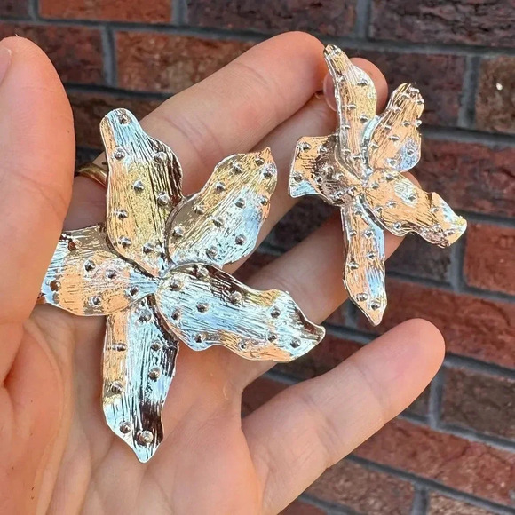 Zara Starfish Statement Stud Earrings - Picture 4 of 14